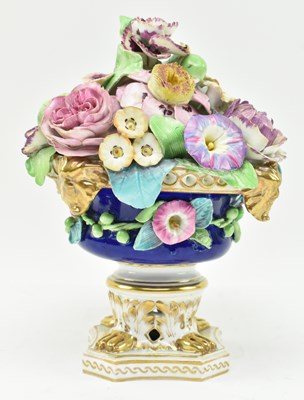 Lot 175 - CROWN DERBY - EARLY 19TH CENTURY PORCELAIN URN WITH ENCRUSTED FLOWERS