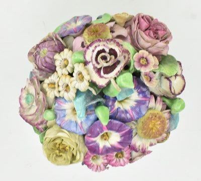 Lot 175 - CROWN DERBY - EARLY 19TH CENTURY PORCELAIN URN WITH ENCRUSTED FLOWERS