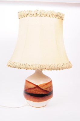 Lot 153 - PETER ELLERY - TREMAEN - MID CENTURY CORNISH POTTERY TABLE LAMP