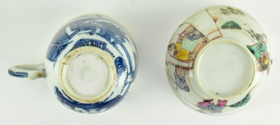 Lot 93 - COLLECTION OF FOUR 18TH CENTURY TEACUPS 十八/十九世纪杯子四件