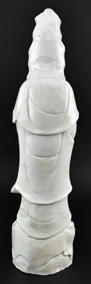Lot 59 - QING DEHUA BLANC DE CHINE GUANYIN 清 德化白瓷观音立像