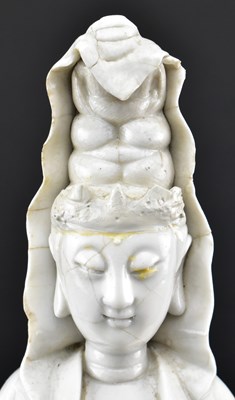 Lot 59 - QING DEHUA BLANC DE CHINE GUANYIN 清 德化白瓷观音立像
