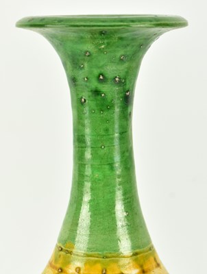 Lot 108 - LIAO DYNASTY SANCAI GLAZED YUHUCHUN VASE 辽代三彩团花纹玉壶春瓶