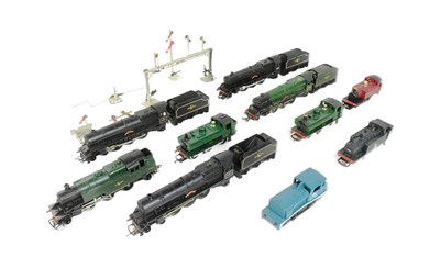 Lot 188 - MODEL RAILWAY - COLLECTION OF OO GAUGE LOCOMOTIVES