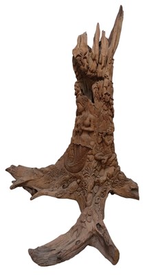 Lot 428 - POLYNESIAN INSPIRED BESPOKE HAND CARVED TREE TRUNK SCULPTURE