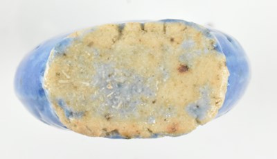 Lot 76 - TWO QING DYNASTY CERAMIC SNUFF BOTTLES 清 青花鼻烟壶和蓝釉鼻烟壶