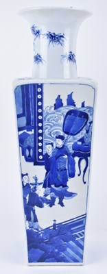 Lot 100 - CHINESE BLUE AND WHITE FIGURINE SQUARE VASE 青花人物四方瓶
