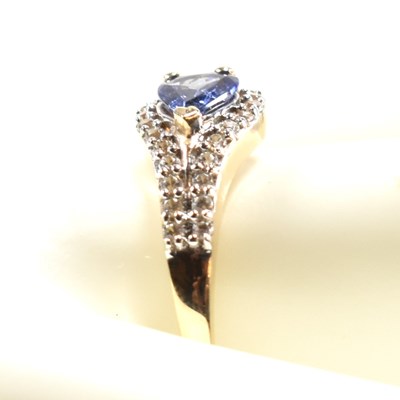 Lot 498 - HALLMARKED 9CT GOLD TANZANITE & WHITE STONE RING