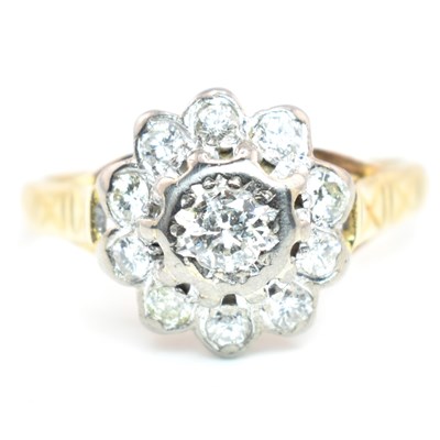 Lot 53a - HALLMARKED 18CT GOLD & DIAMOND FLOWER CLUSTER RING