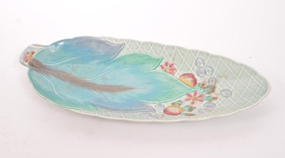 Lot 93 - CLARICE CLIFF - 20TH CENTURY CERAMIC LEAF & BERRIES PLATE