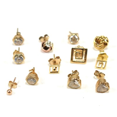 Lot 504 - COLLECTION OF GOLD STUD EARRINGS AF