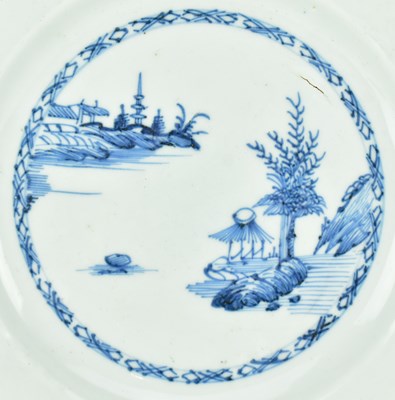 Lot 67 - COLLECTION OF FOUR QING DYNASTY PORCELAIN PIECES 清 粉彩青花陶瓷四件