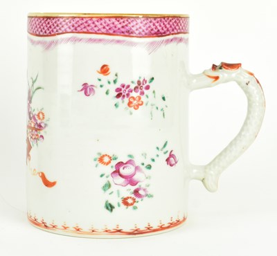 Lot 67 - COLLECTION OF FOUR QING DYNASTY PORCELAIN PIECES 清 粉彩青花陶瓷四件