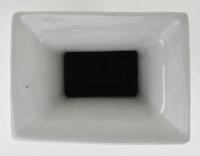 Lot 52 - REPUBLIC ERA FAMILLE ROSE TWIN HANDLED VASE 民国粉彩花鸟四方瓶