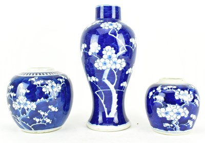 Lot 49 - COLLECTION OF THREE QING DYNASTY PRUNUS VASE AND JARS 清 冰梅瓶和罐三个