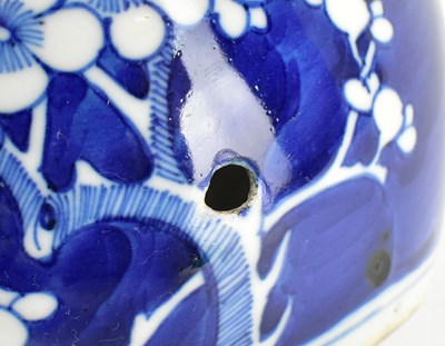 Lot 49 - COLLECTION OF THREE QING DYNASTY PRUNUS VASE AND JARS 清 冰梅瓶和罐三个