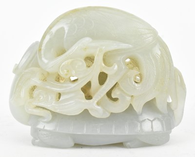 Lot 69 - QING JADE CRANE AND TURTLE CARVING 清 青玉 龟鹤齐寿把件