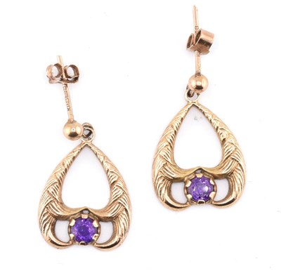 Lot 52 - PAIR OF HALLMARKED 9CT GOLD & PURPLE STONE PENDANT EARRINGS