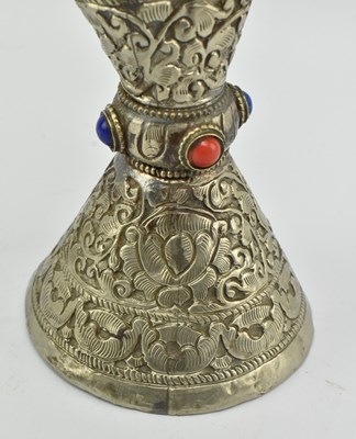Lot 17 - TIBETAN SILVER COLOURED METAL AND COPAL RESIN SEAL