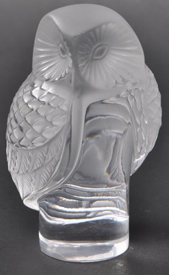 Lot 123 - LALIQUE - VINTAGE CUT GLASS PAPERWEIGHT