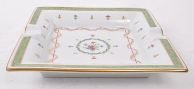 Lot 127 - HAVILAND LIMOGES - VIEUX PARIS VERT ASHTRAY