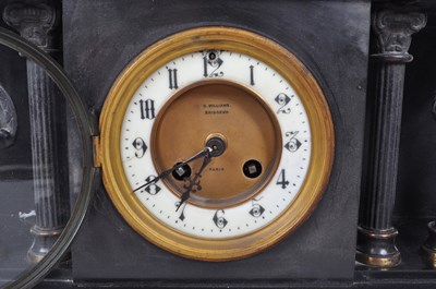 Lot 345 - AN ANTIQUE 1910 FRENCH SLATE MANTEL CLOCK GARNITURE
