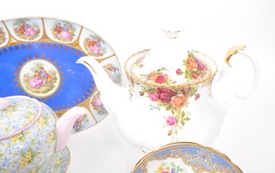 Lot 135 - COLLECTION OF 20TH CENTURY FINE BONE CHINA TEAPOTS, CUPS AND SAUCERS