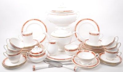 Lot 143 - ROYAL WORCESTER - BEAUFORT - 1981 FINE BONE CHINA DINNER SERVICE PIECES