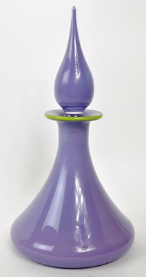 Lot 166 - VINTAGE 20TH CENTURY PURPLE GLASS WINE DECANTER