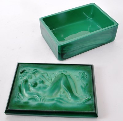 Lot 184 - HEINRICH HOFFMANN - ART DECO MALACHITE GLASS BOX AND LID