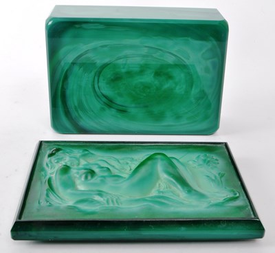 Lot 184 - HEINRICH HOFFMANN - ART DECO MALACHITE GLASS BOX AND LID