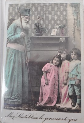 Lot 465 - SANTA CLAUS / FATHER CHRISTMAS - COLLECTION OF VINTAGE POSTCARDS