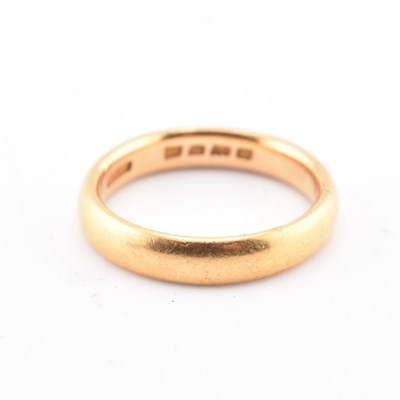 Lot 90 - HALLMARKED 22CT GOLD BAND RING