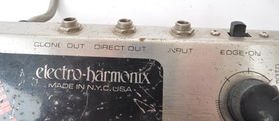 Lot 425 - ELECTRO-HARMONIX - THE CLONE THEORY - 1979 CHORUS VIBRATO PEDAL